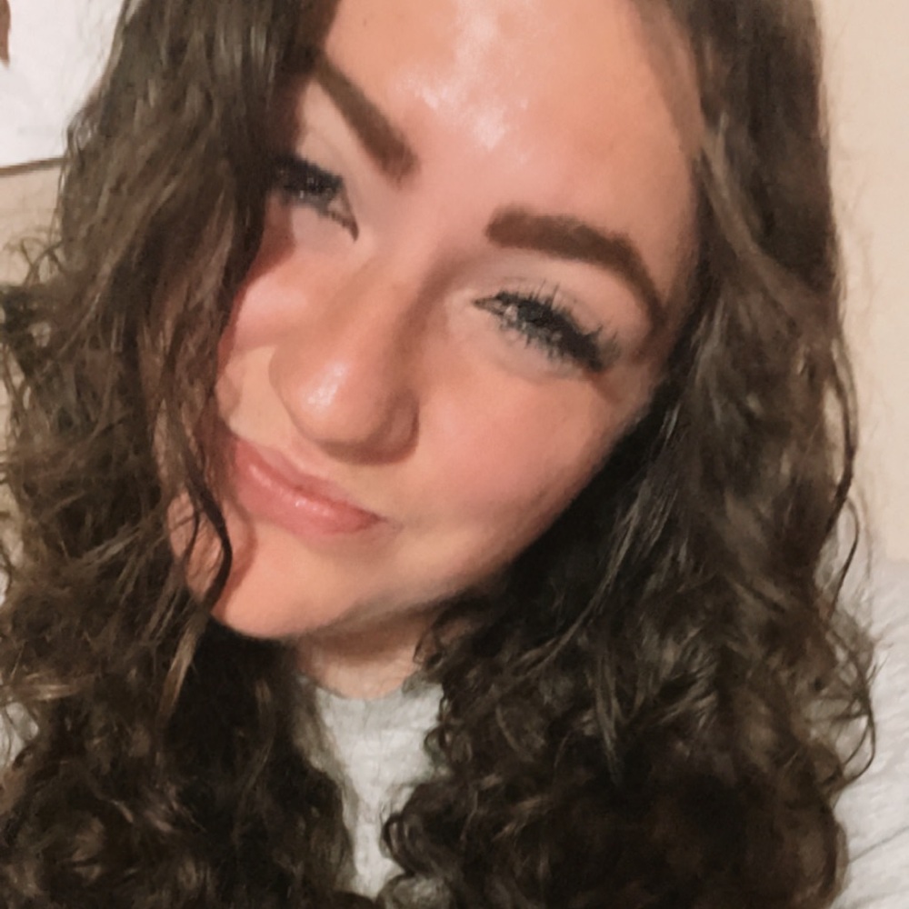 Meet your Posher, Haylee